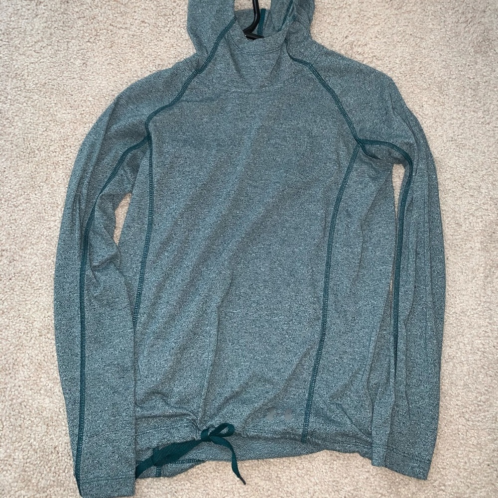 Underarmour pull over